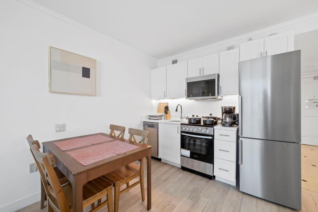 2Br 3Ba Beachfront Rental In Town Cozysuites Atlantic City Buitenkant foto