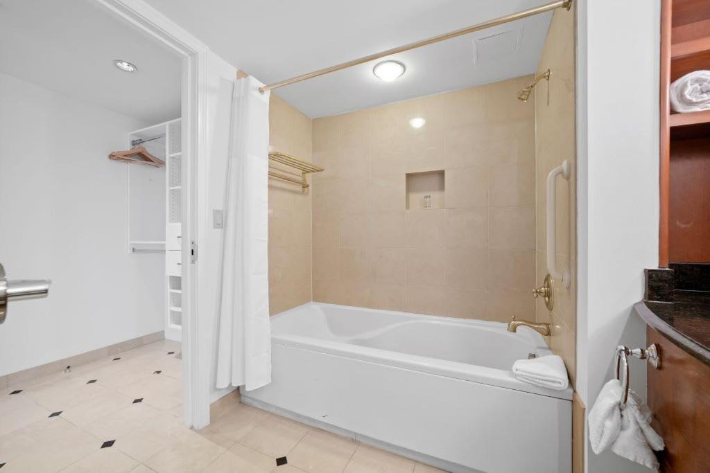 2Br 3Ba Beachfront Rental In Town Cozysuites Atlantic City Buitenkant foto