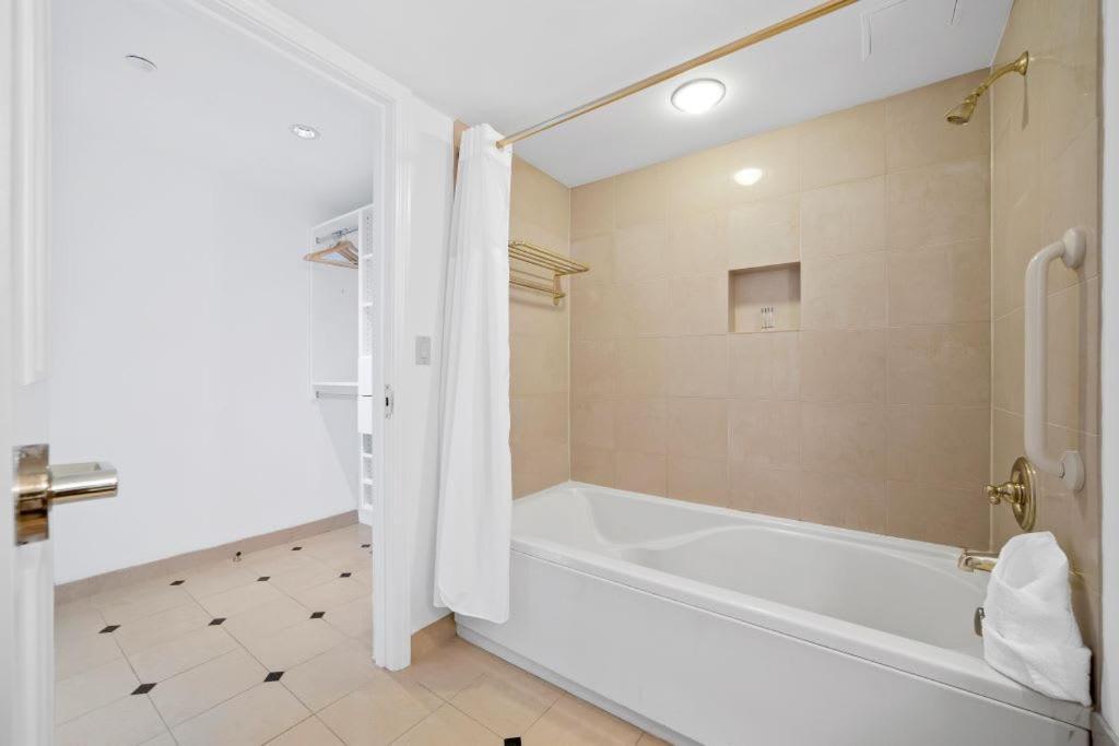 2Br 3Ba Beachfront Rental In Town Cozysuites Atlantic City Buitenkant foto